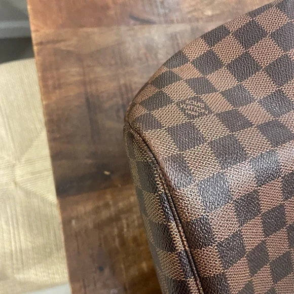 Louis Vuitton Neverfull Damier Ebene MM - Picture 12 of 16